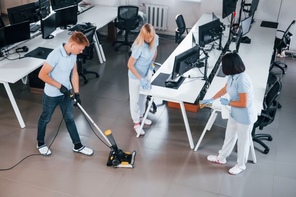 Weekly Office Cleaning in Akron